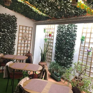 Gasthuis Merry's House, Lagos